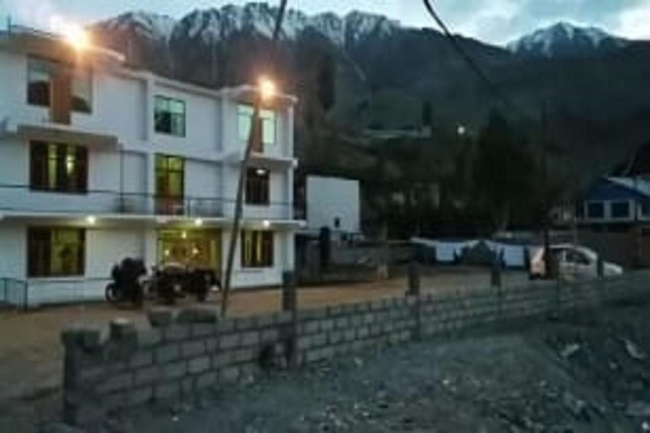Hotel Suru View Kargil Exteriér fotografie